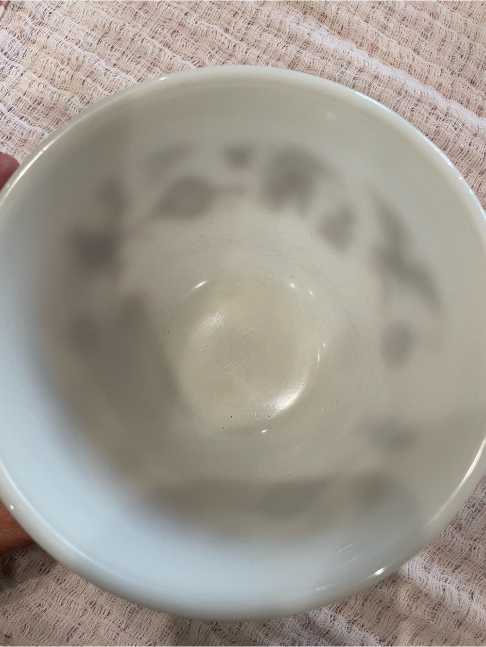 Vintage Pyrex #401 1.5pt mixing bowl - Picture 4 of 9
